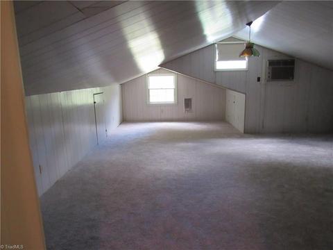 501 Main St, Pilot Mountain, NC 27041 photo 30