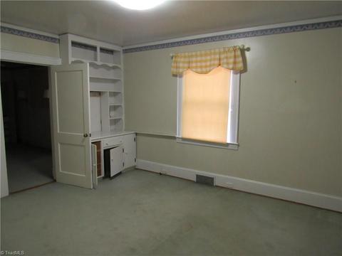 501 Main St, Pilot Mountain, NC 27041 photo 24