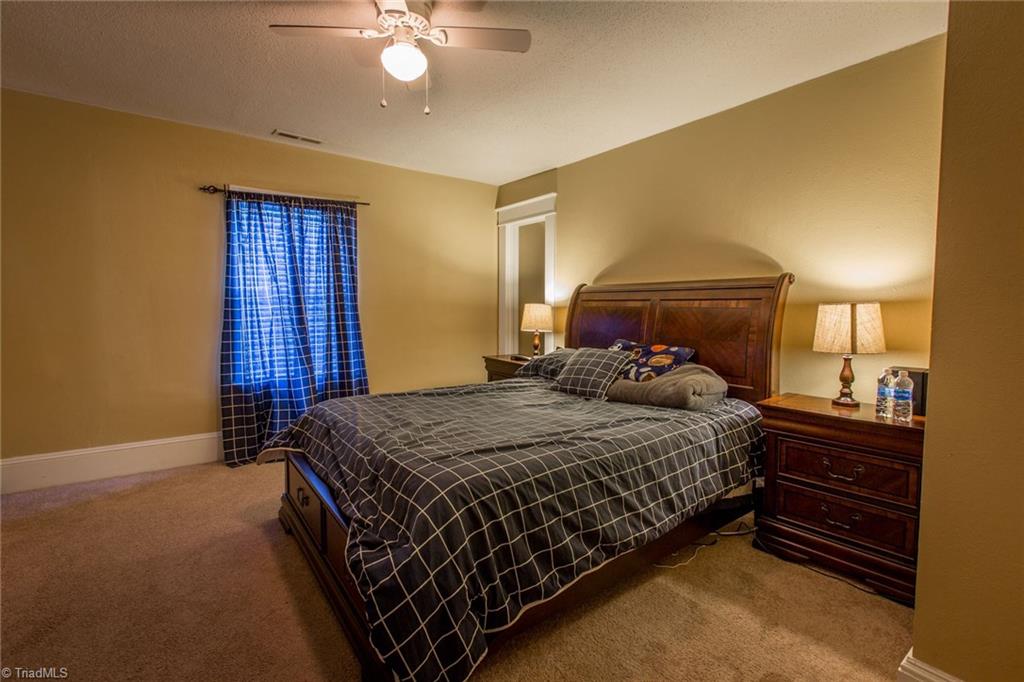 400 Barker Ave, High Point, NC 27262 photo 21