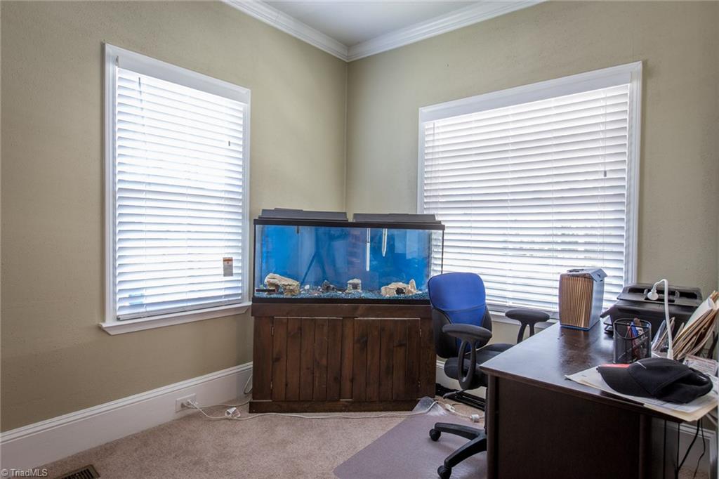 400 Barker Ave, High Point, NC 27262 photo 8