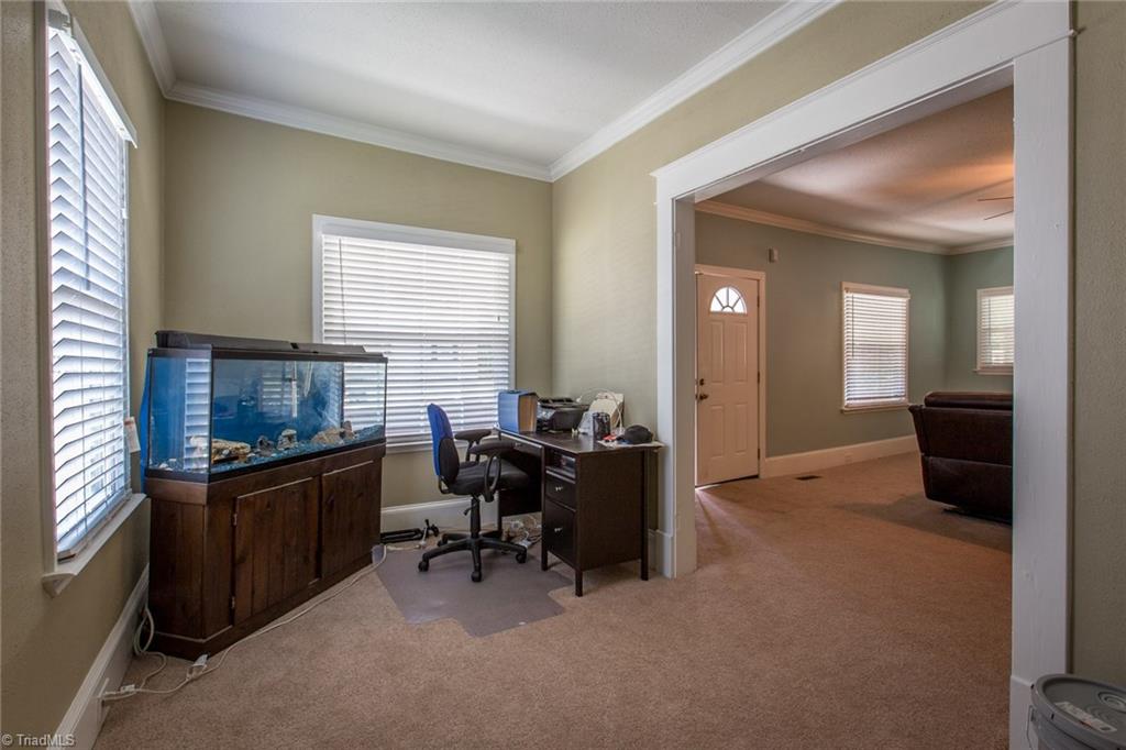 400 Barker Ave, High Point, NC 27262 photo 9