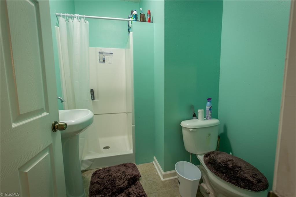 400 Barker Ave, High Point, NC 27262 photo 19