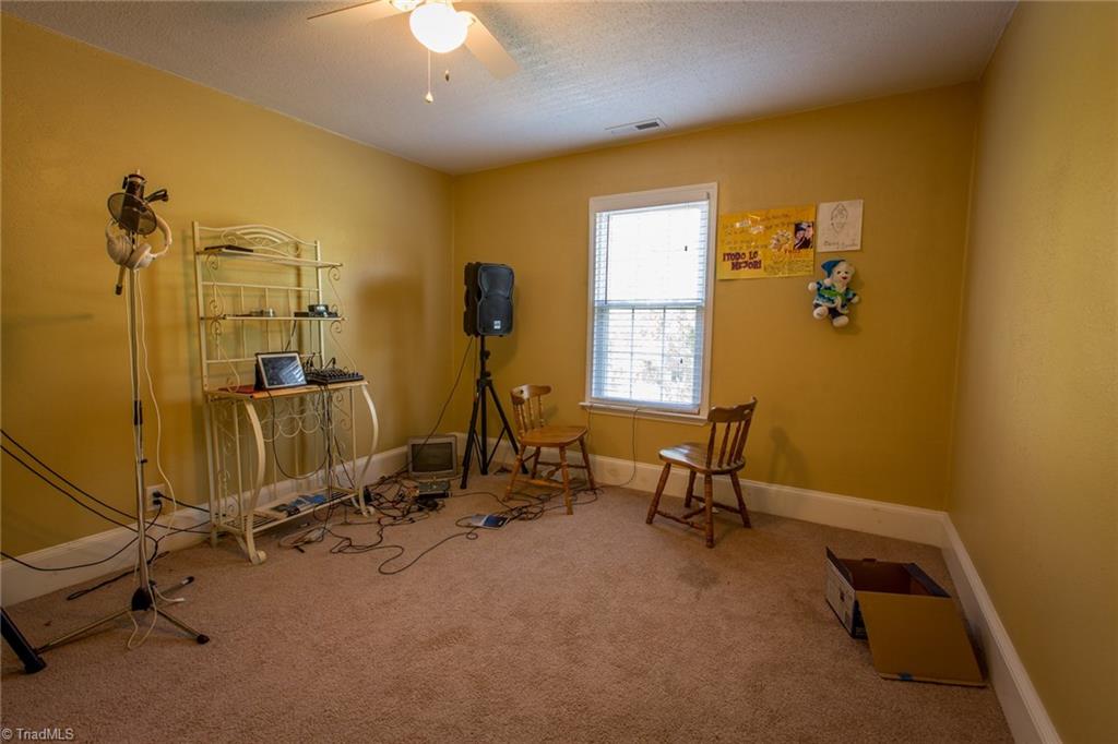 400 Barker Ave, High Point, NC 27262 photo 24
