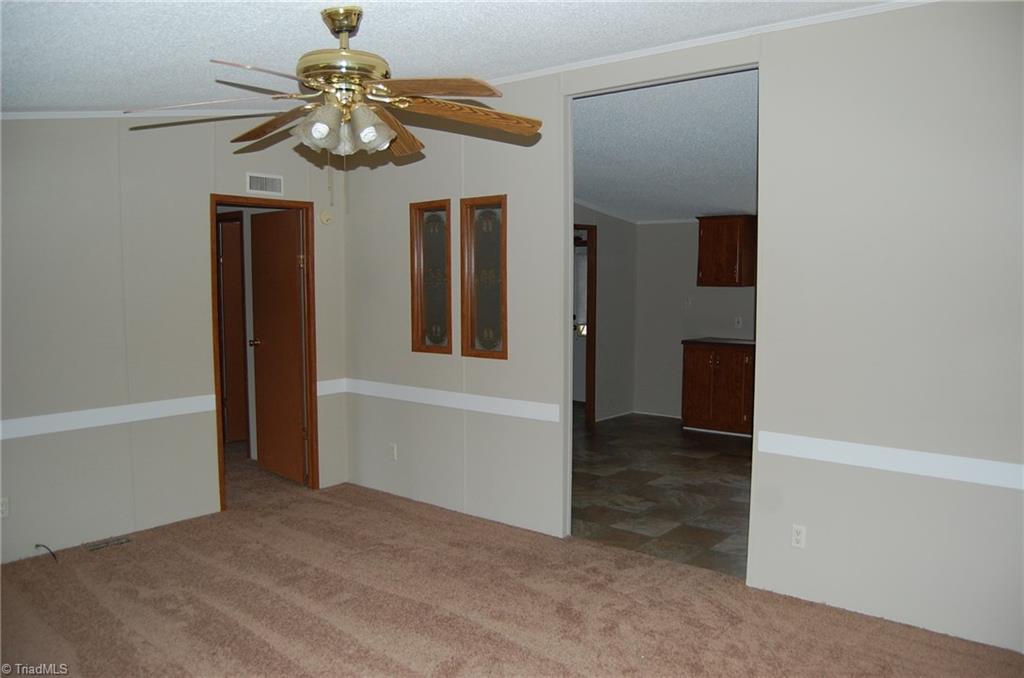 6461 Eagle Landing Dr, Trinity, NC 27370 photo 4