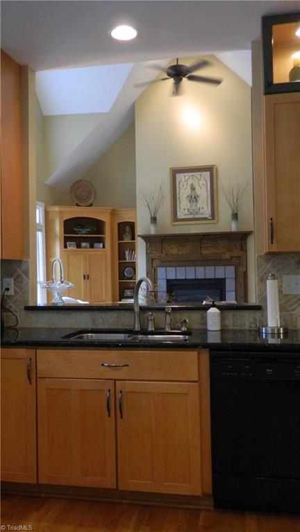 7139 Belmont Dr, Trinity, NC 27370 photo 10