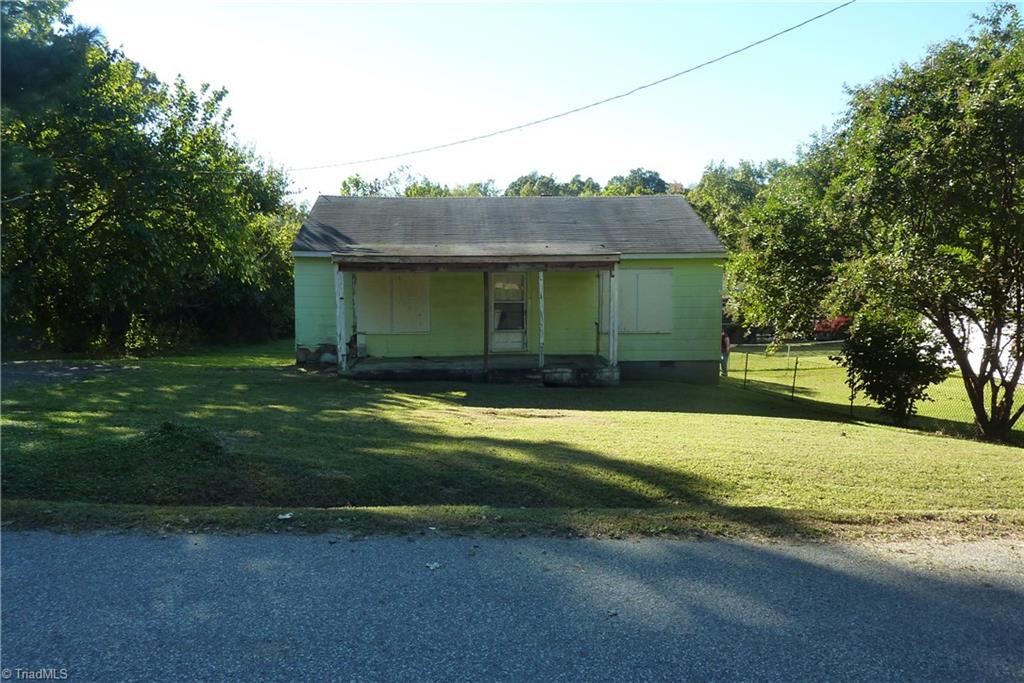 1266 Dixie Pl, High Point, NC 27260 photo 1