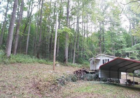 8902 Haystack Rd, Thurmond, NC 28683 photo 5