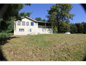 22 Glen Pine Ln, Fancy Gap, VA 24328 photo 4