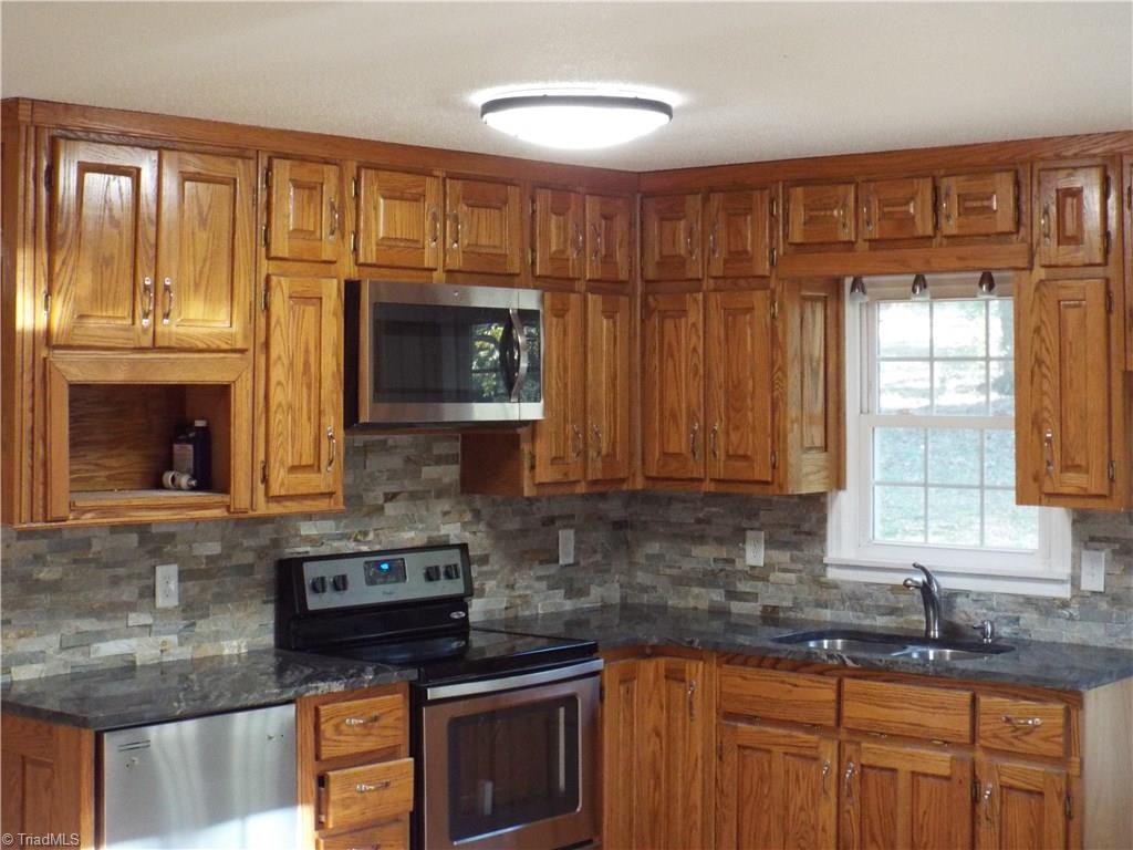 4560 Colonial Cir, Trinity, NC 27370 photo 7