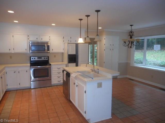 3833 Tangle Oak Dr, Clemmons, NC 27012 photo 4