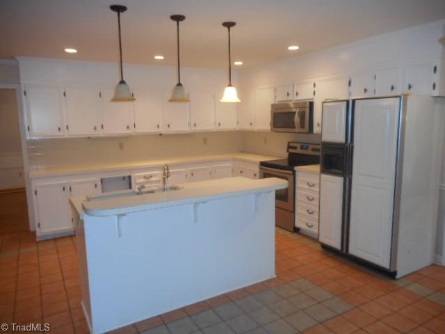 3833 Tangle Oak Dr, Clemmons, NC 27012 photo 3