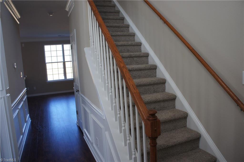 866 Hedgepath Ter, High Point, NC 27265 photo 11