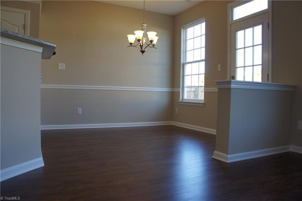 866 Hedgepath Ter, High Point, NC 27265 photo 8