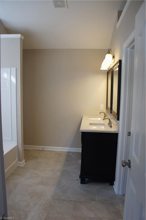866 Hedgepath Ter, High Point, NC 27265 photo 23
