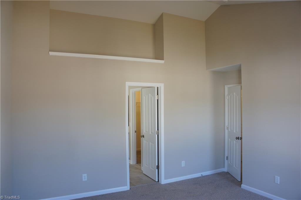 866 Hedgepath Ter, High Point, NC 27265 photo 21