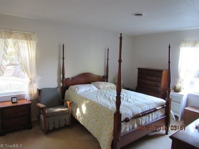 114 Maverick Trl, King, NC 27021 photo 10