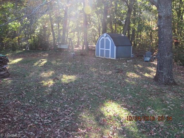 114 Maverick Trl, King, NC 27021 photo 4