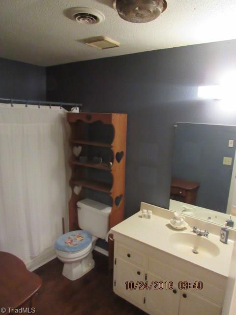 114 Maverick Trl, King, NC 27021 photo 16