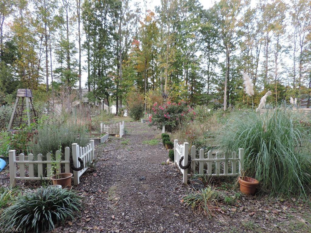 3917 Wesseck Rd, High Point, NC 27265 photo 28
