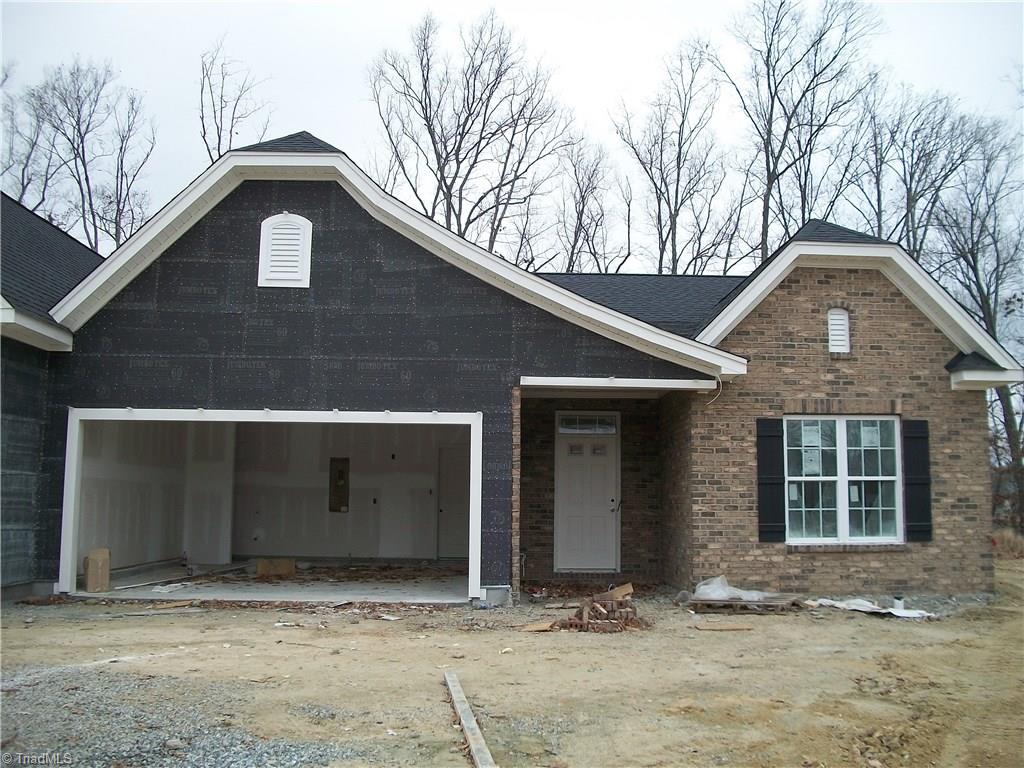 752 Forester Ct, High Point, NC 27265 photo 3