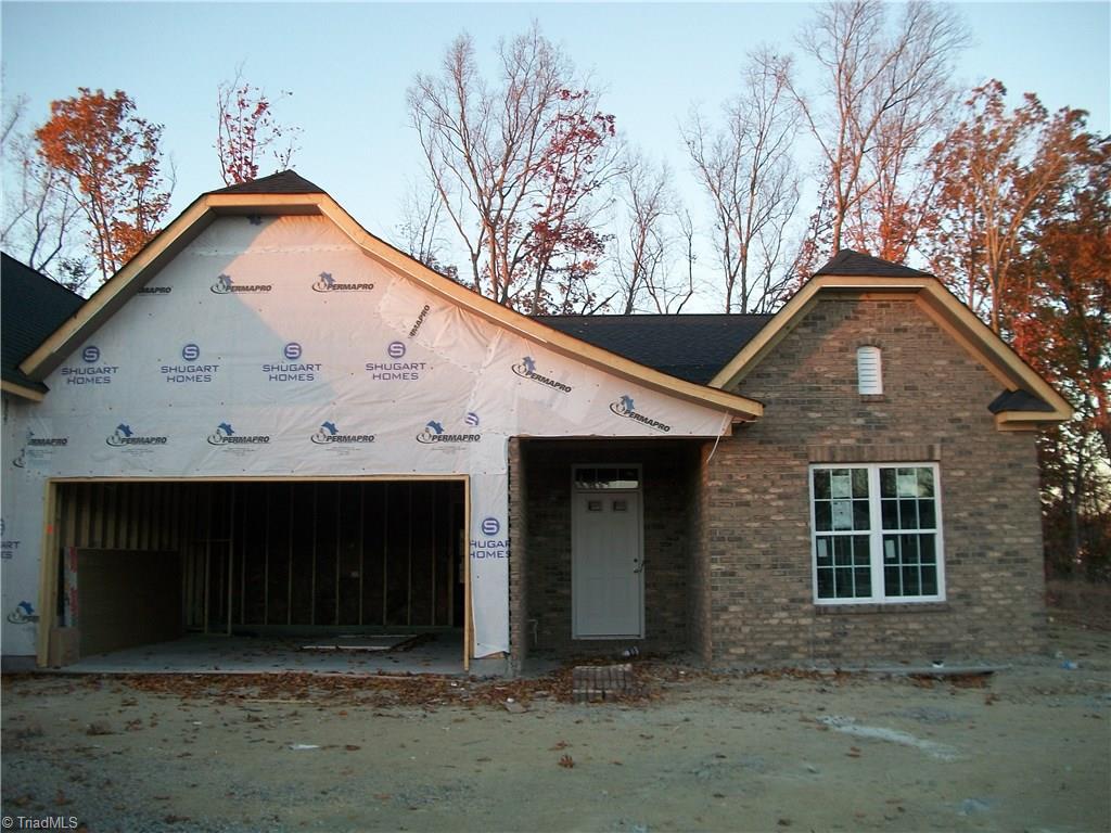 752 Forester Ct, High Point, NC 27265 photo 4