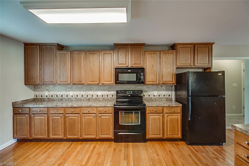 6 Lava Ln, Thomasville, NC 27360 photo 16