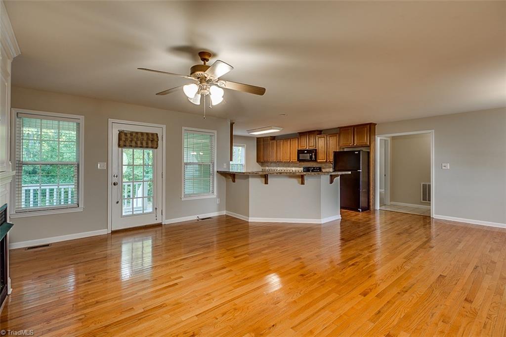 6 Lava Ln, Thomasville, NC 27360 photo 8