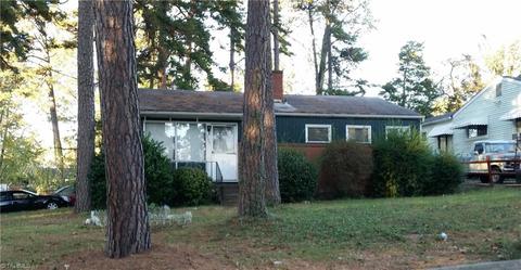 2001 Apex Pl, High Point, NC 27260 photo 1