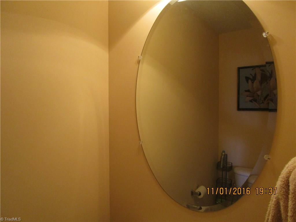 1219 Hampton Park Dr, High Point, NC 27265 photo 14