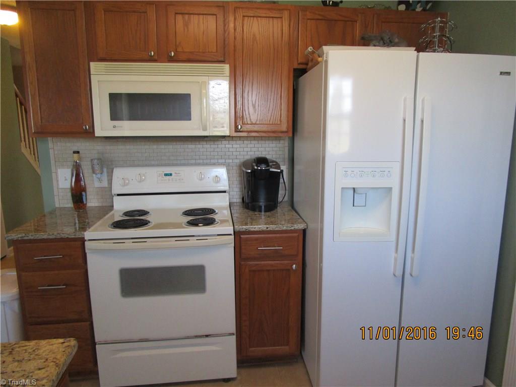 1219 Hampton Park Dr, High Point, NC 27265 photo 10