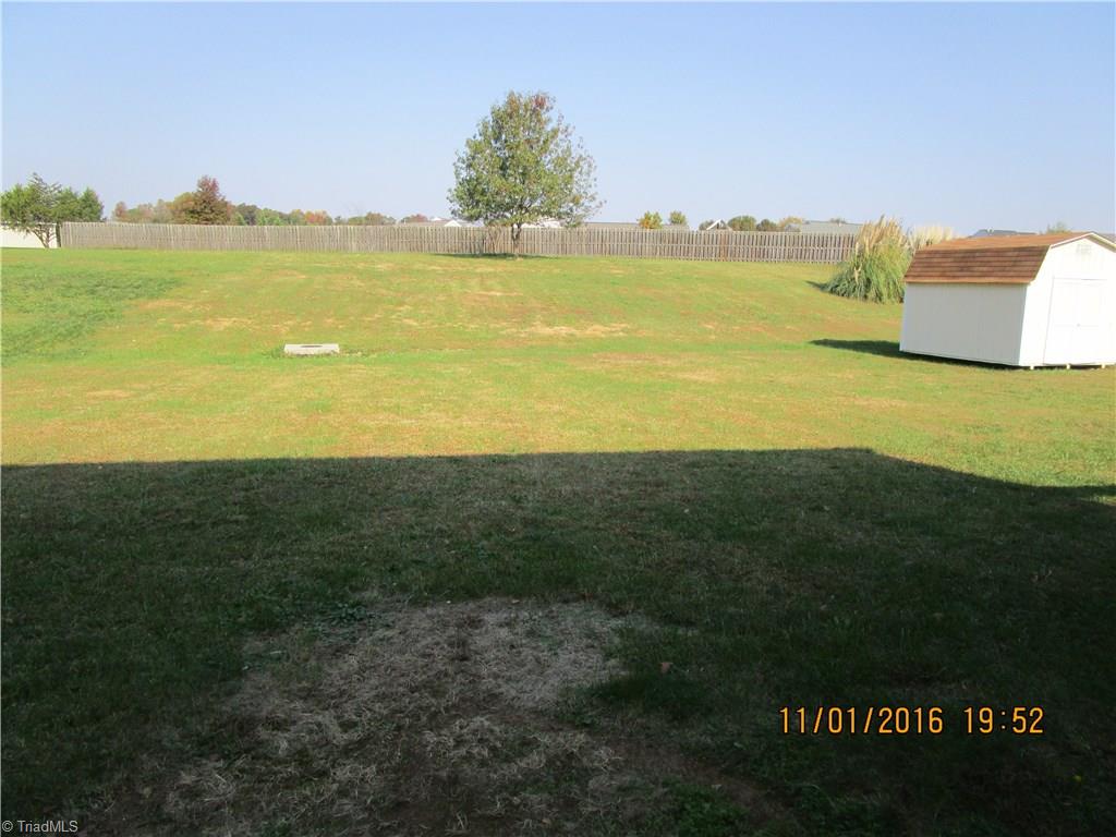 1219 Hampton Park Dr, High Point, NC 27265 photo 21