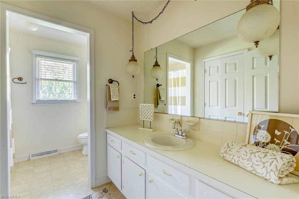 3596 Tanglebrook Trl, Clemmons, NC 27012 photo 11
