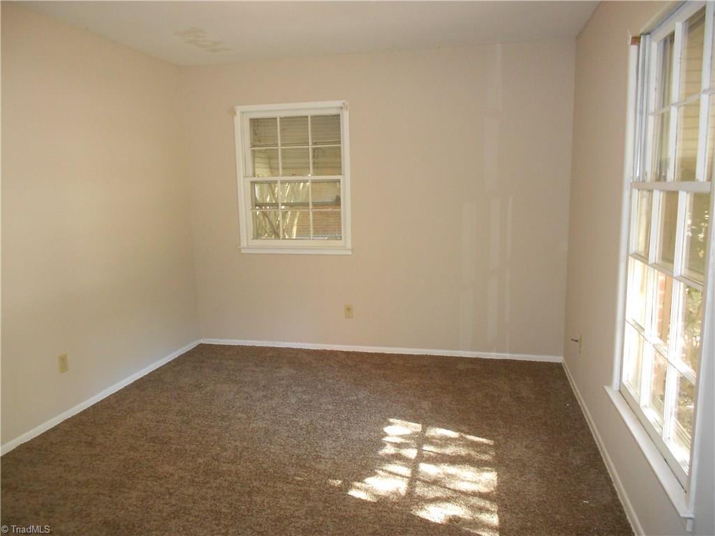 1719 Gavin Dr, High Point, NC 27260 photo 10