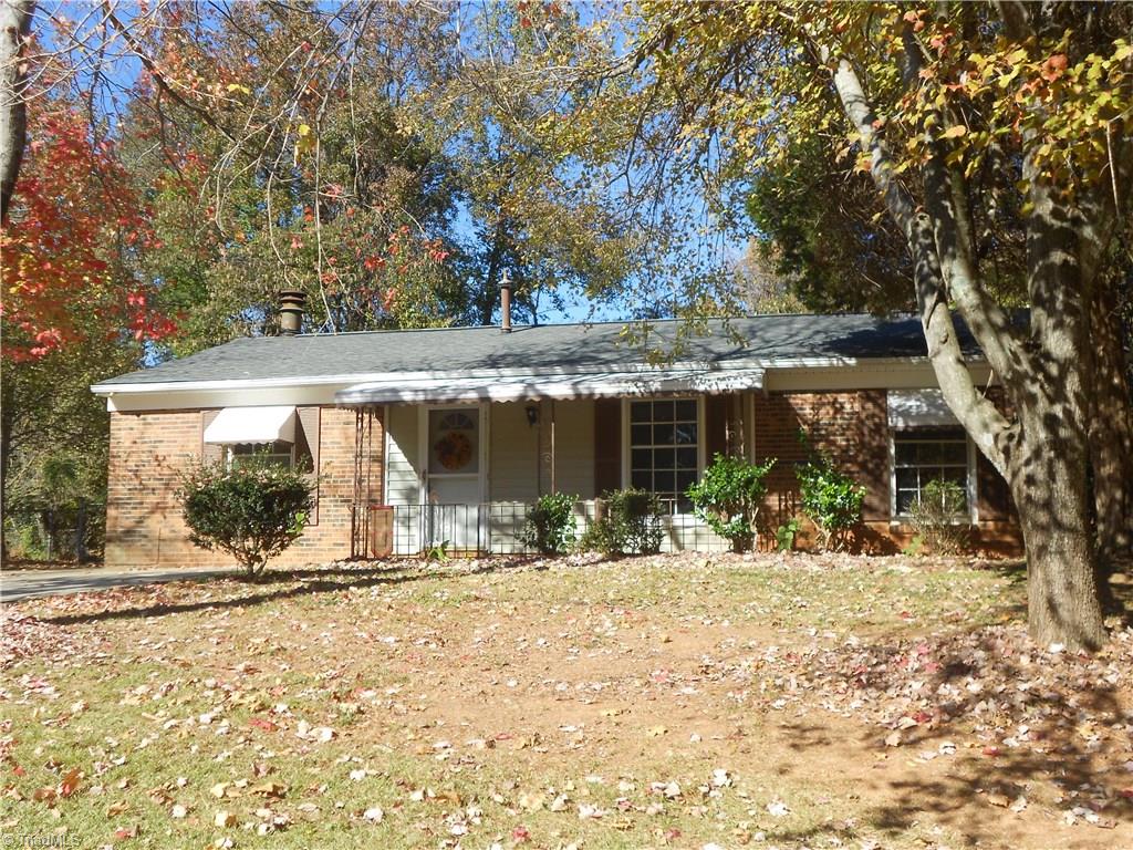 1719 Gavin Dr, High Point, NC 27260 photo 2
