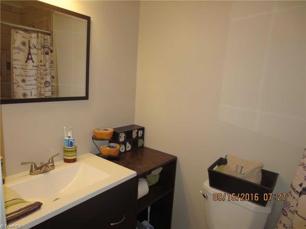305 Northfield Dr, King, NC 27021 photo 9