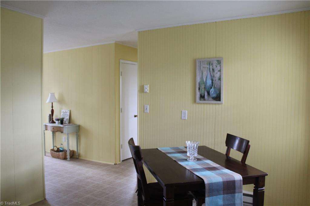 302 Sinclair Ave, High Point, NC 27260 photo 8