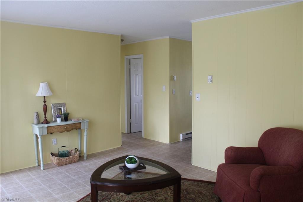 302 Sinclair Ave, High Point, NC 27260 photo 5