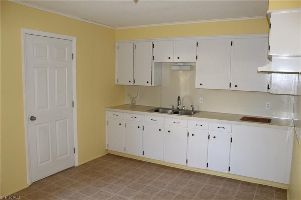 302 Sinclair Ave, High Point, NC 27260 photo 20