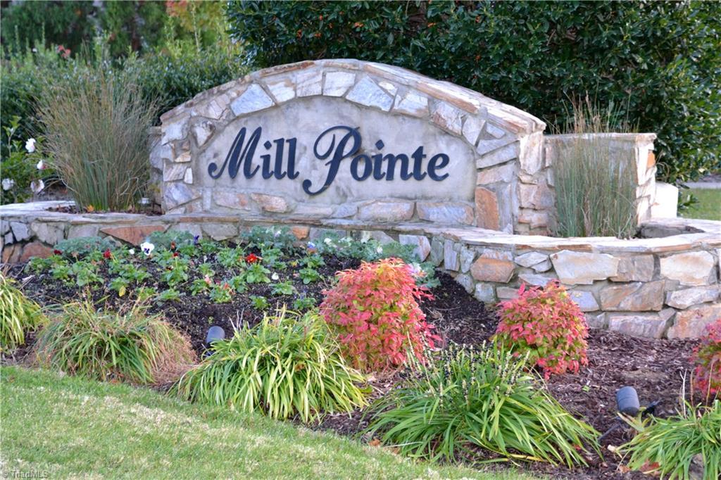 3975 Netherstone Ln, High Point, NC 27265 photo 2