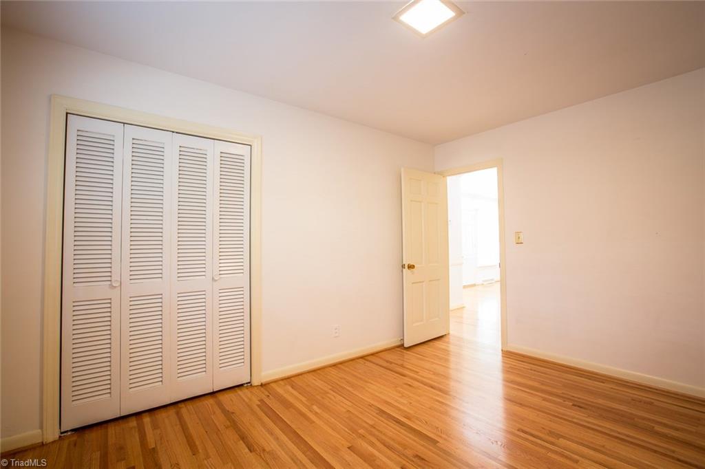 914 Wimbledon Pl, High Point, NC 27262 photo 16