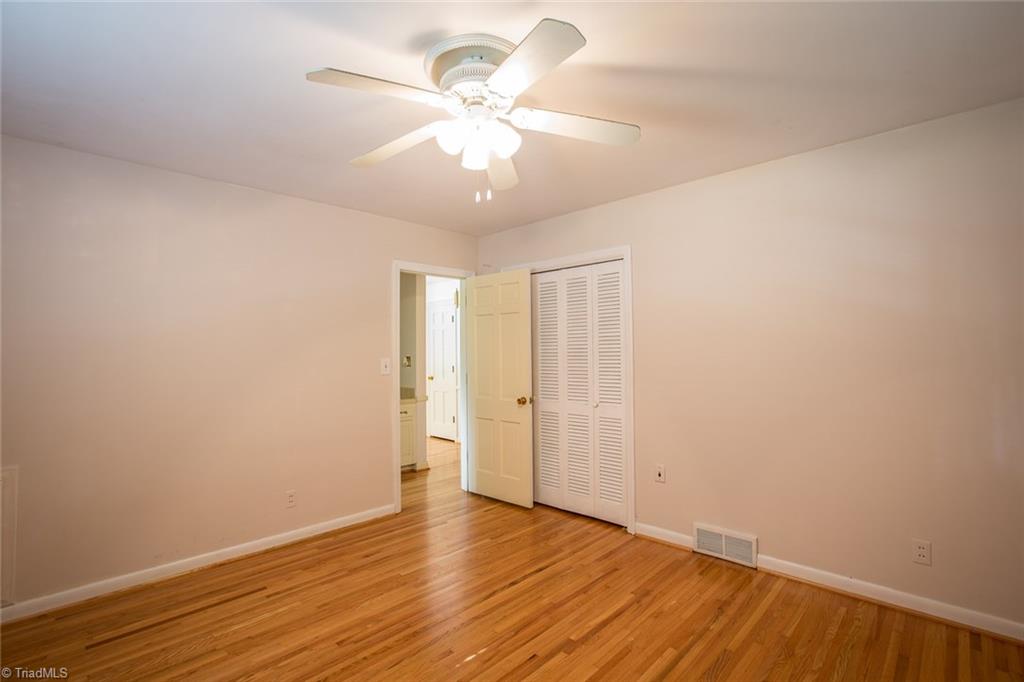 914 Wimbledon Pl, High Point, NC 27262 photo 13
