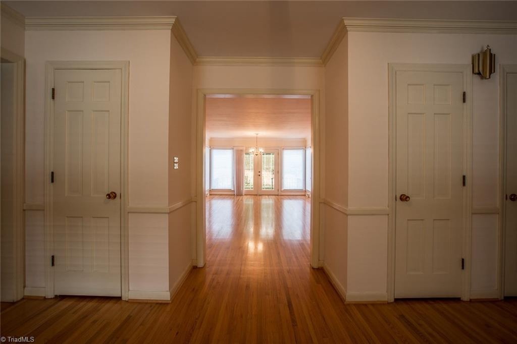 914 Wimbledon Pl, High Point, NC 27262 photo 5