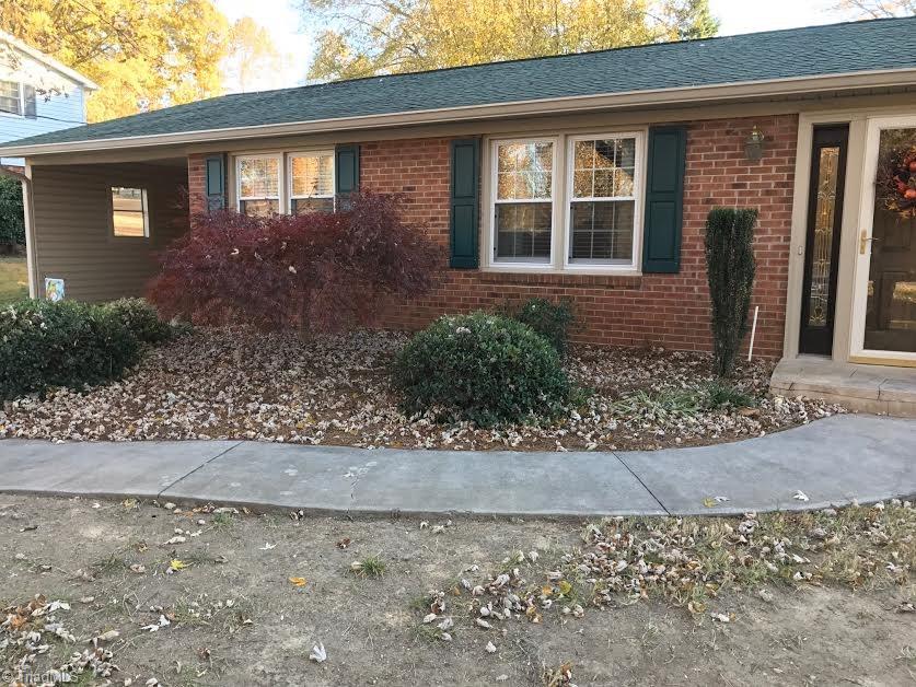 136 Apollo Cir, Archdale, NC 27263 photo 2