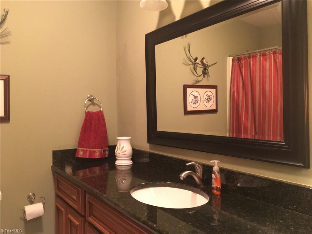 136 Apollo Cir, Archdale, NC 27263 photo 11