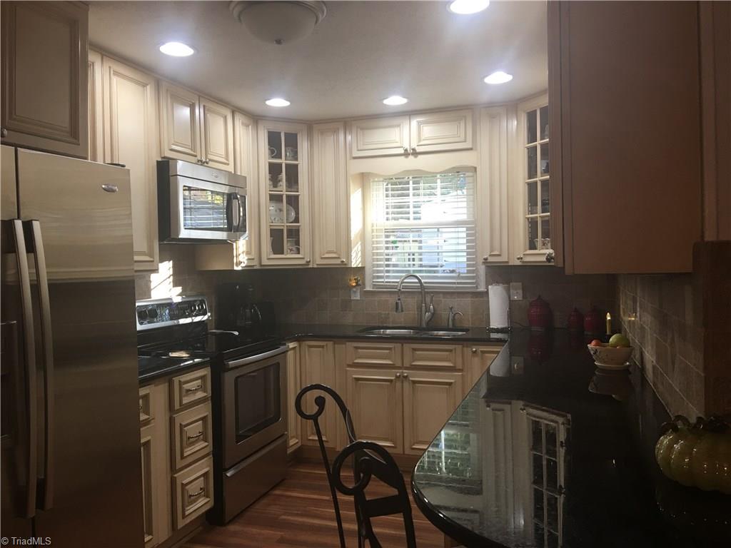 136 Apollo Cir, Archdale, NC 27263 photo 4