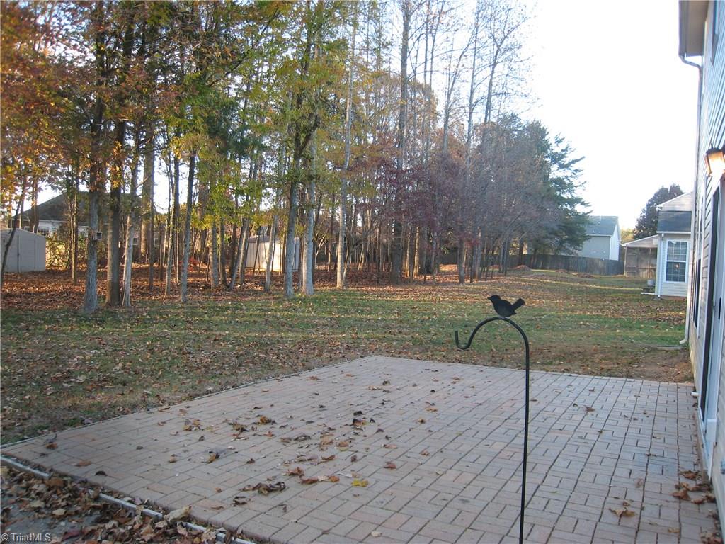 1112 Hampton Park Dr, High Point, NC 27265 photo 29