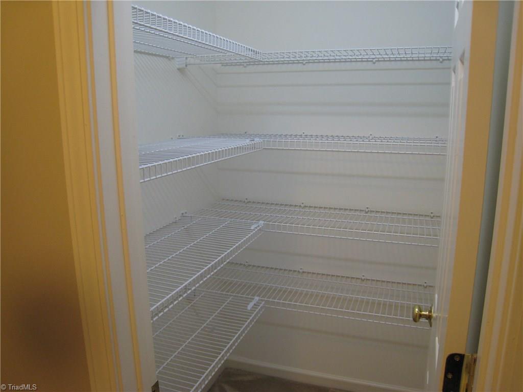 1112 Hampton Park Dr, High Point, NC 27265 photo 20