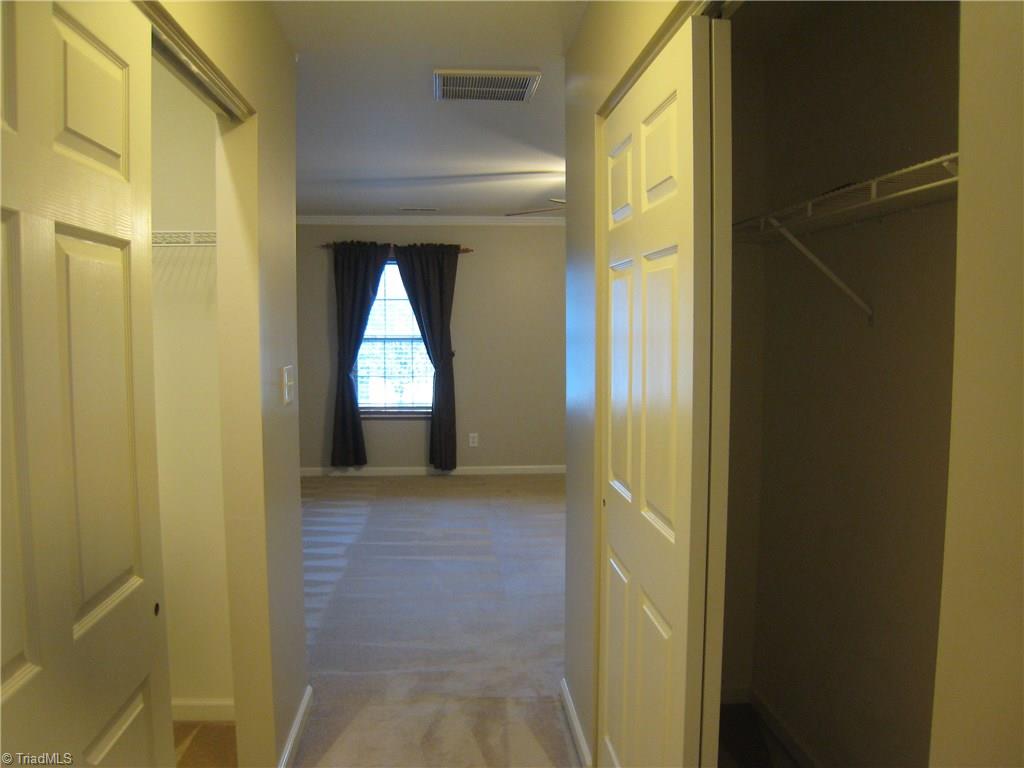 1112 Hampton Park Dr, High Point, NC 27265 photo 24