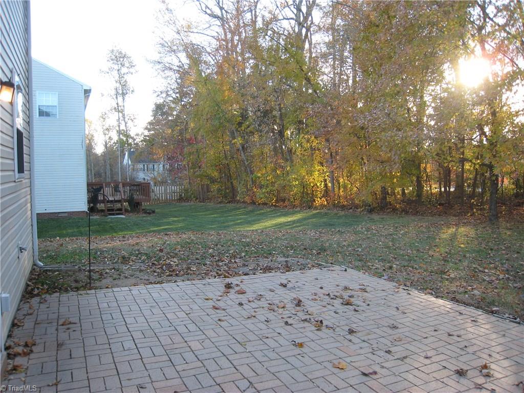 1112 Hampton Park Dr, High Point, NC 27265 photo 28