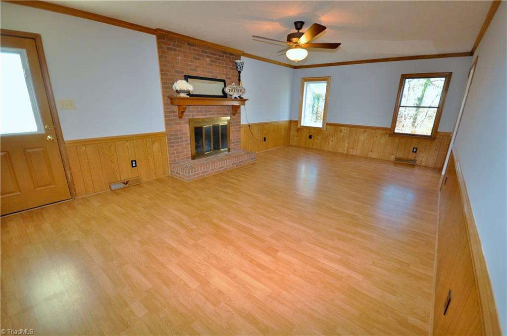 1806 Overlook Pt, High Point, NC 27265 photo 16